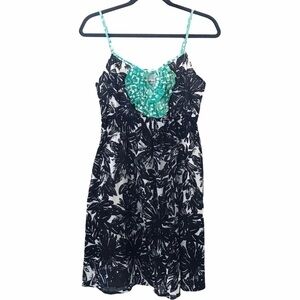 We Love Vera Stamp Art Floral Dress with Green Bib